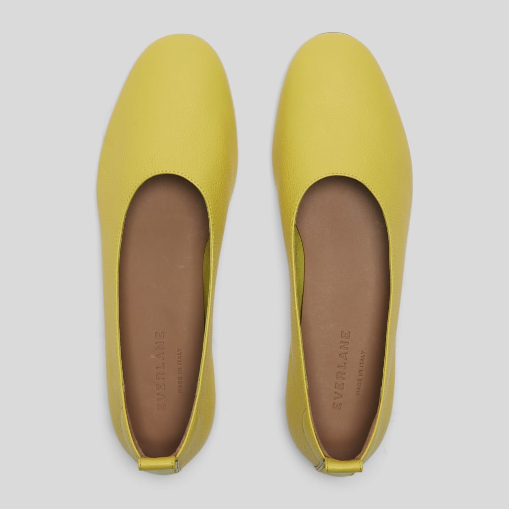 The Day Glove in Narrow Fit in High Visibility Yellow — detail view