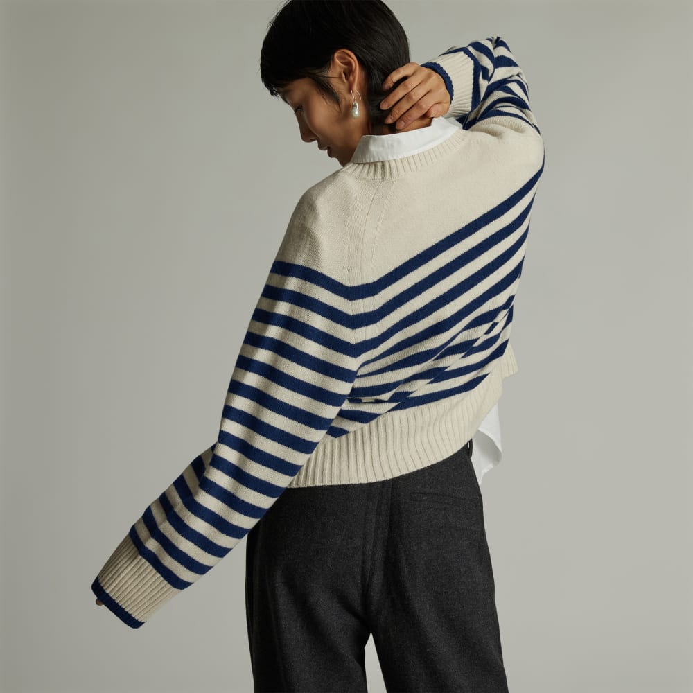 The Cashmere Boxy Crew in Bright Navy / Bone — detail view