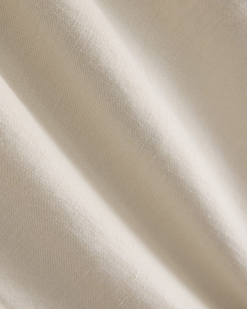 Tailored A-Line Short in Birch — detail view