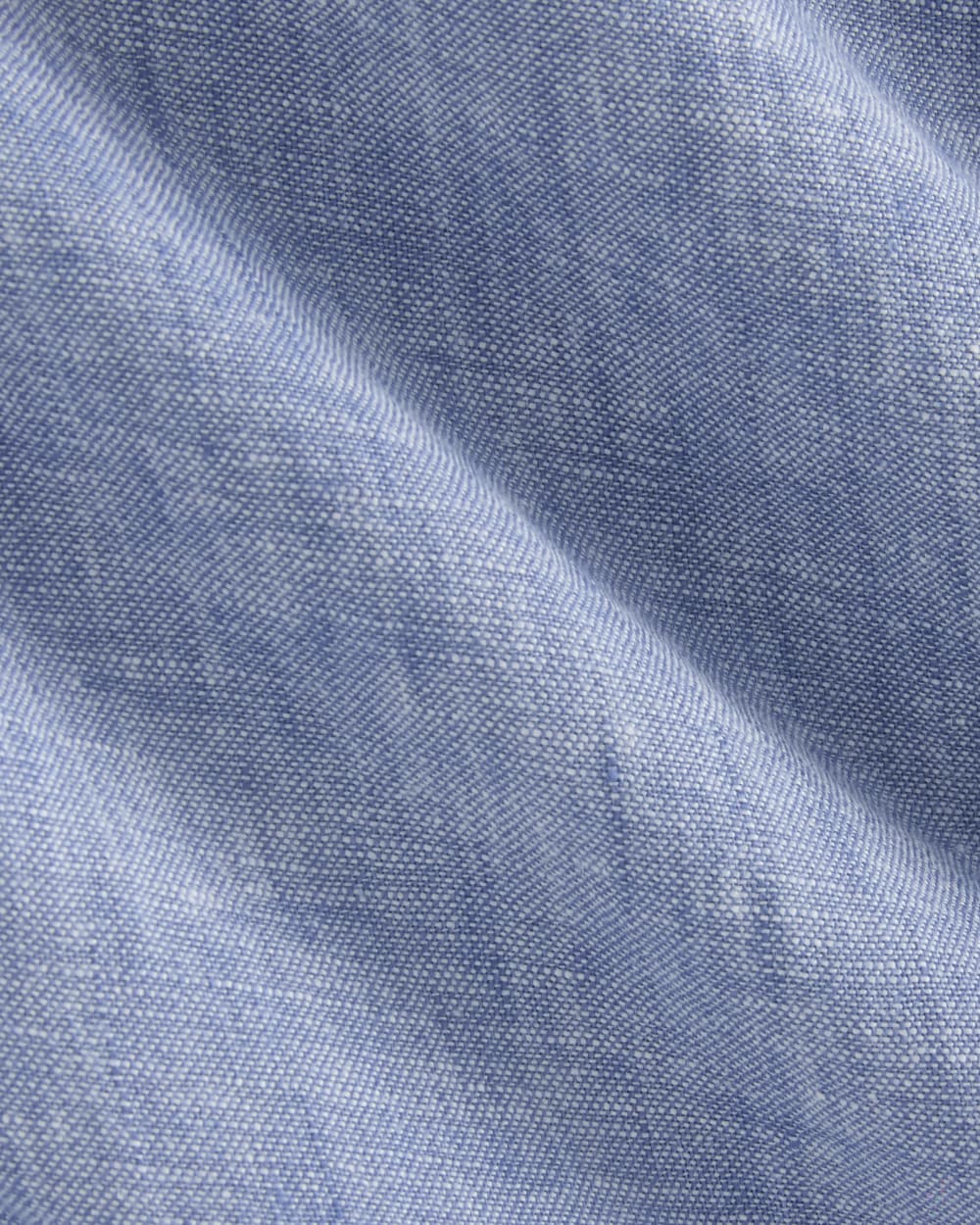 The Linen Easy Pant in Chambray — detail view