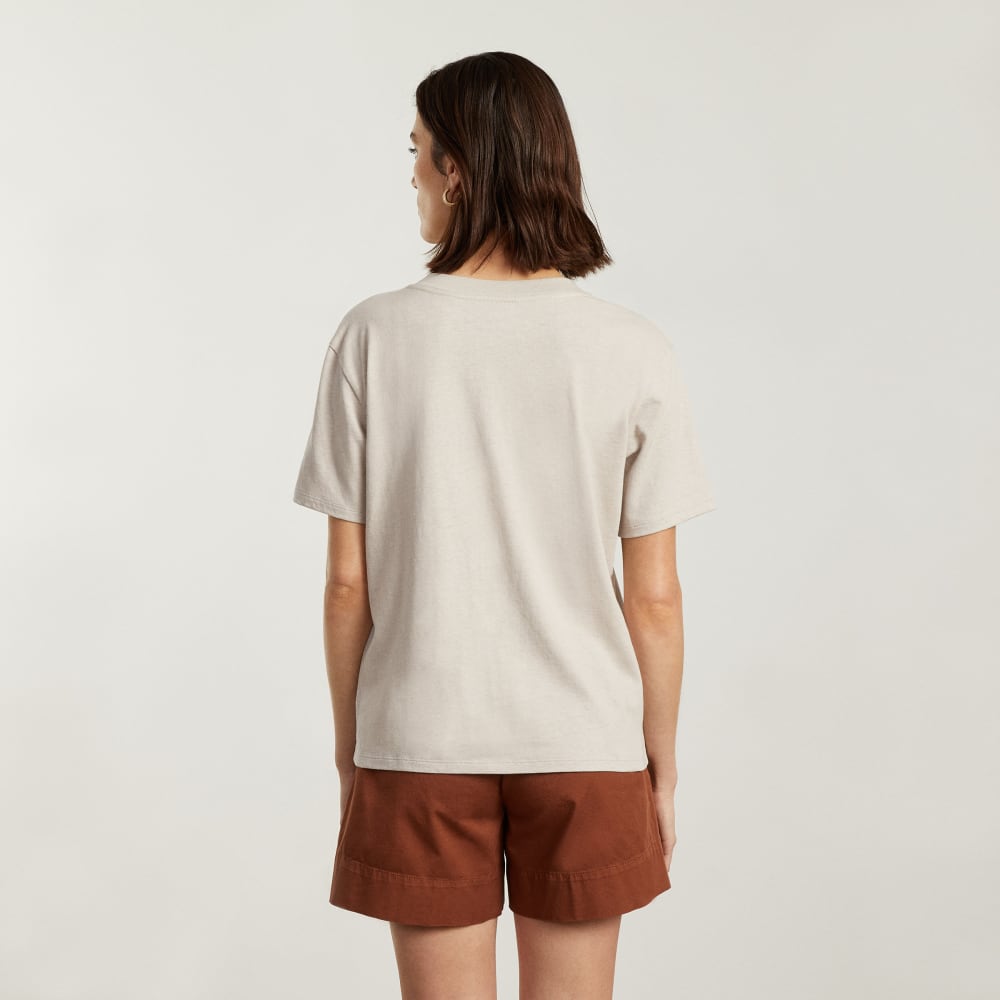 The Vintage V-Neck Hemp Tee in Moonlit Cloud — detail view