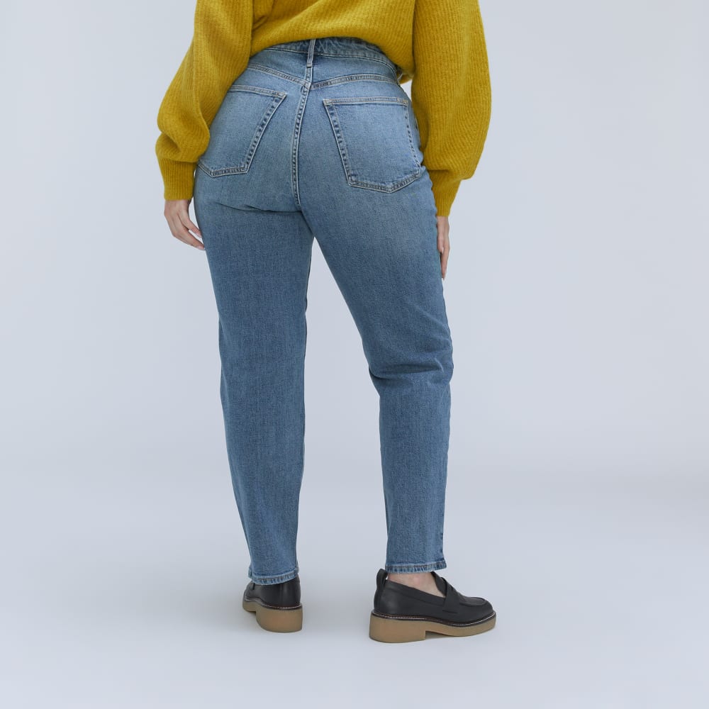 The Cheeky Hourglass Jean in Worn-In Mid Blue — detail view