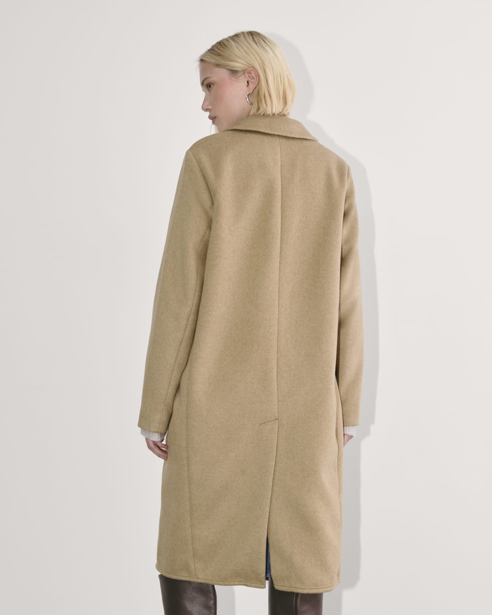 The Topcoat in Wool in Dark Heathered Camel — detail view