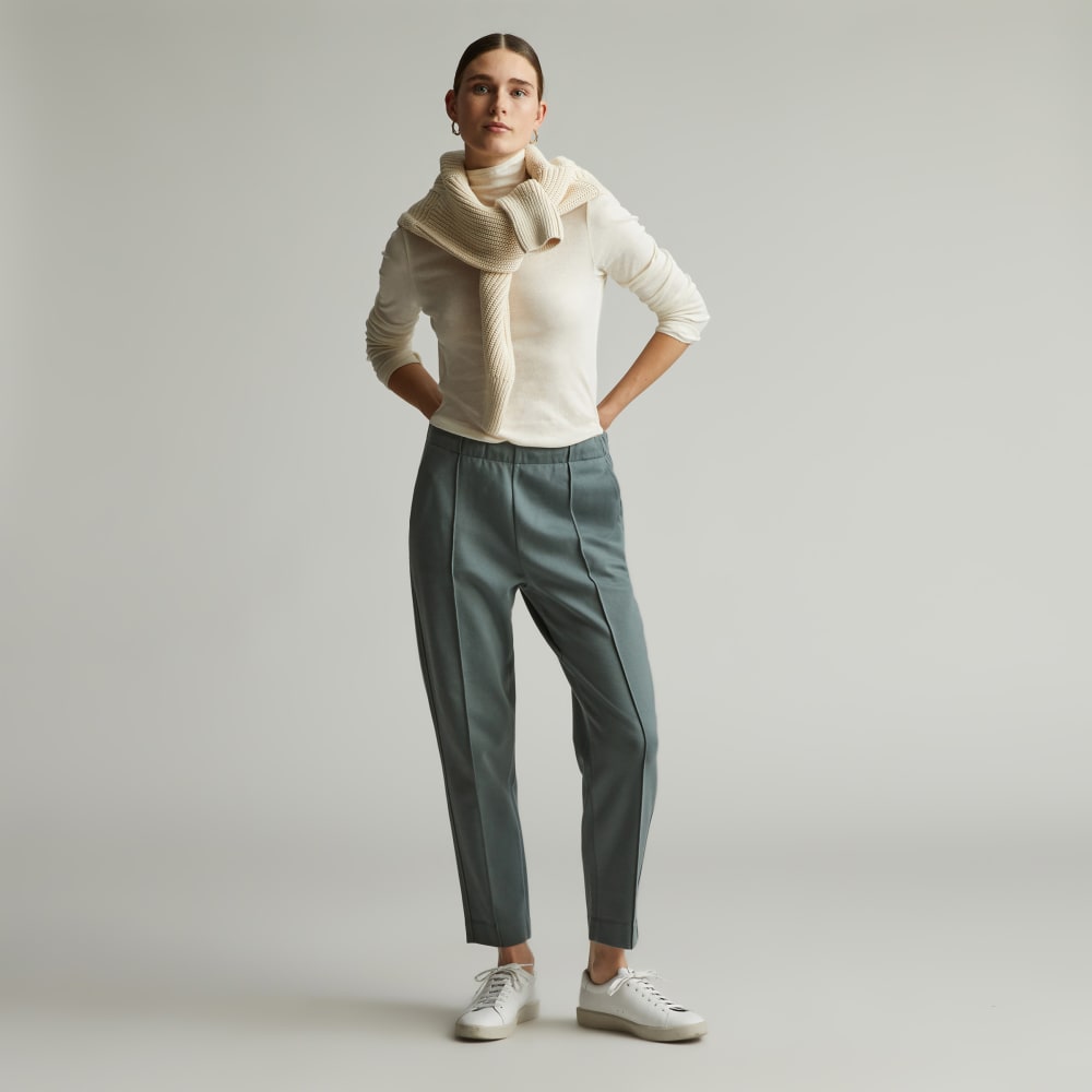 The Dream Pant® in Green Balsam — detail view