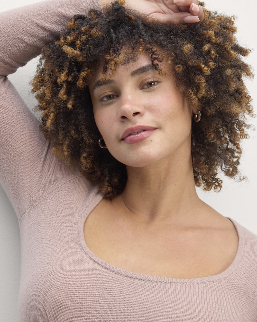 The Square Neck in Cashmere in Dusty Rose — detail view