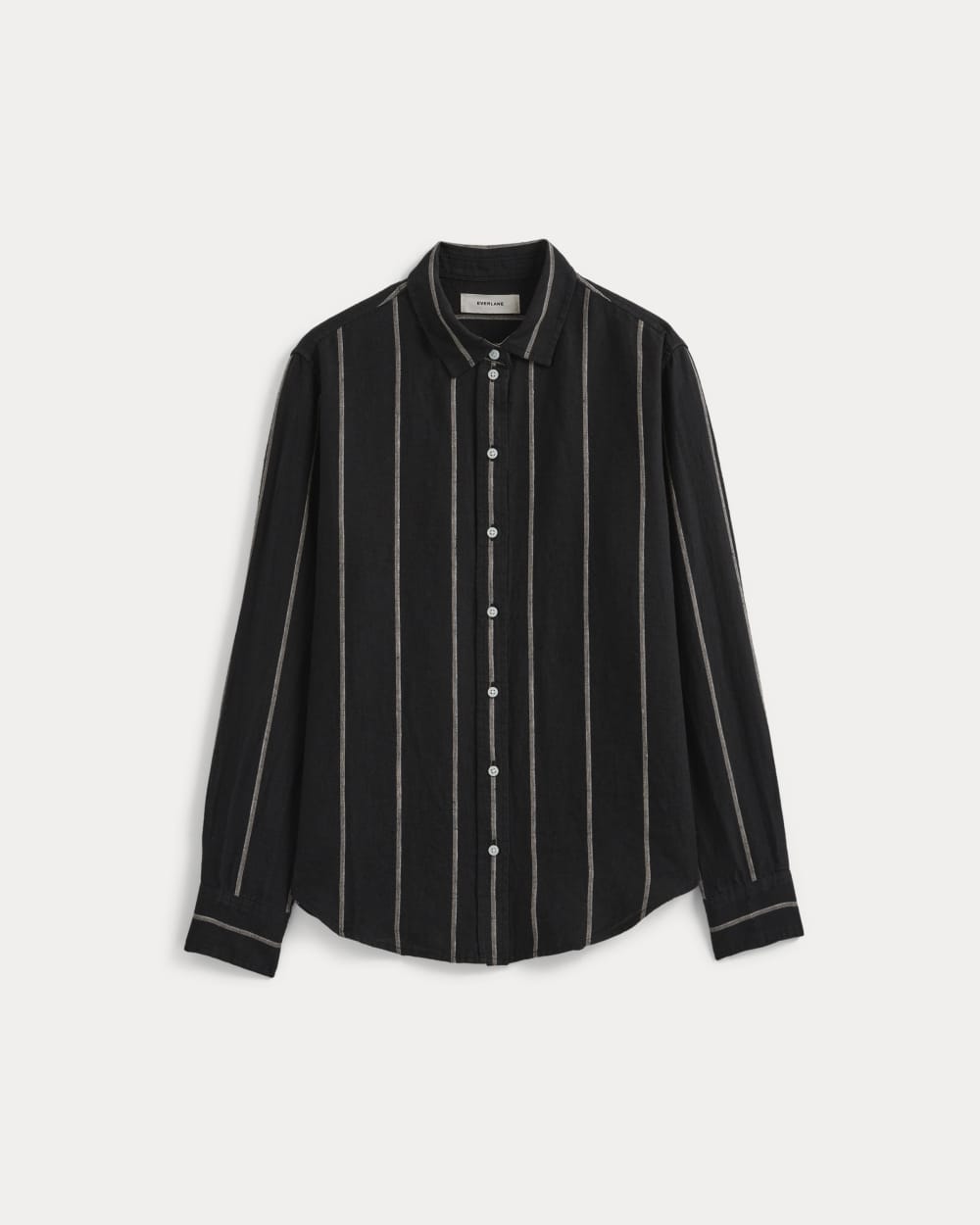 The Must-Have Shirt in Linen in Black — alternate view