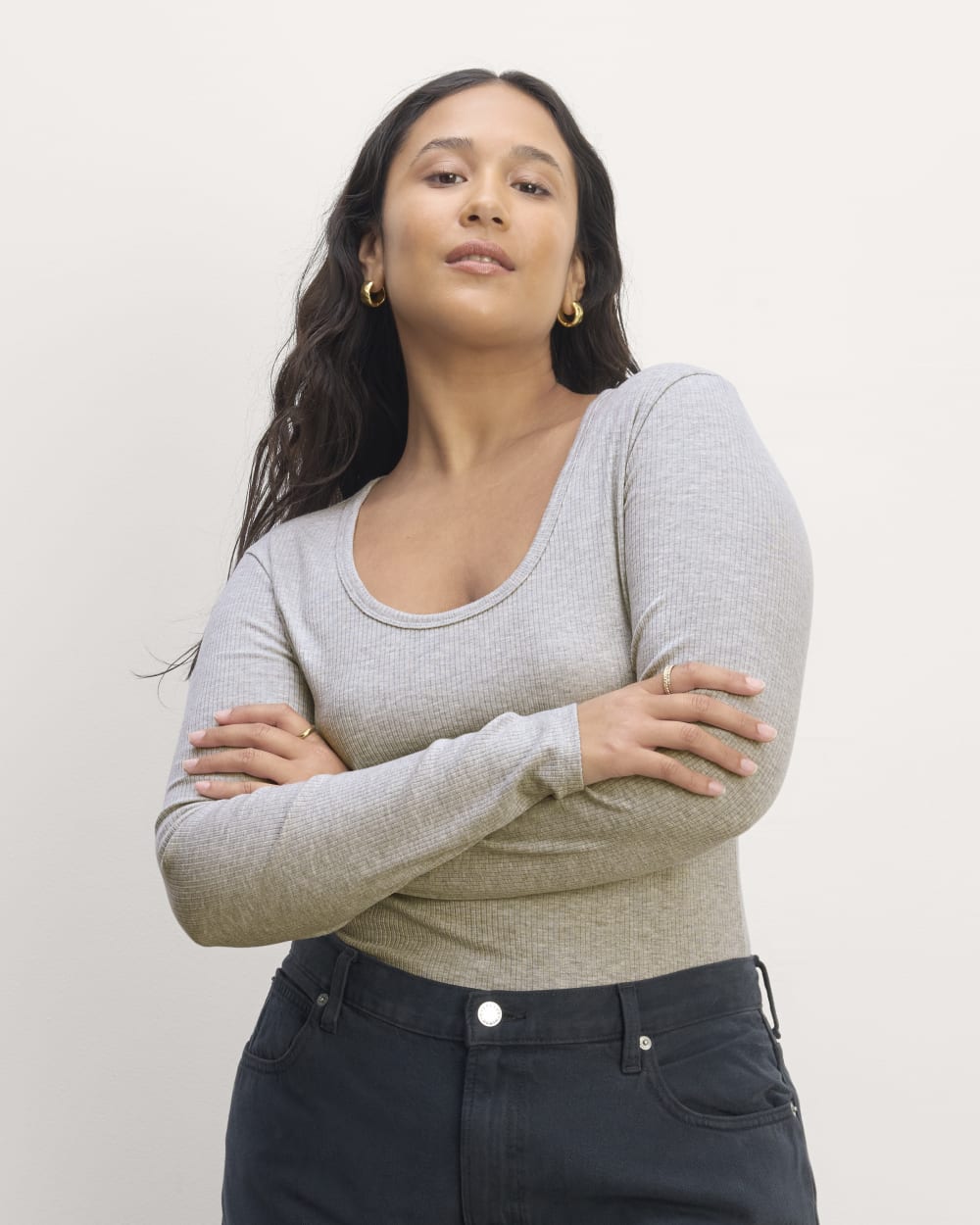 The Shimmy Long-Sleeve Tee in Heathered Grey — front view