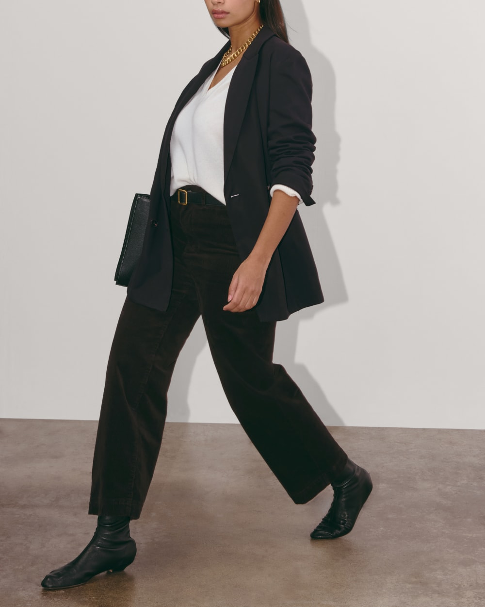 The Sailor Pant in Corduroy in Black — detail view