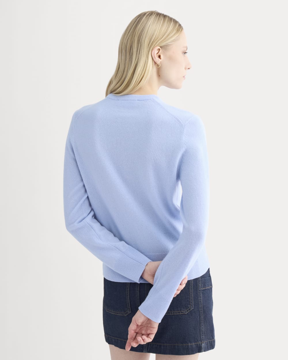 Cashmere Slim Crew Sweater in Open Air Blue — detail view