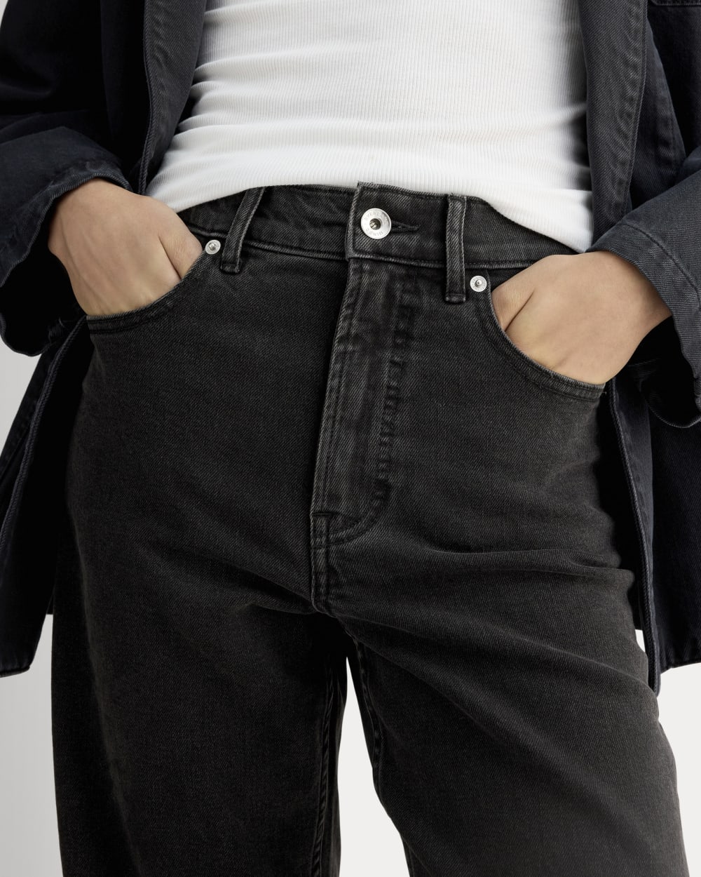The Way-High® Jean 2.0 in Washed Black — detail view