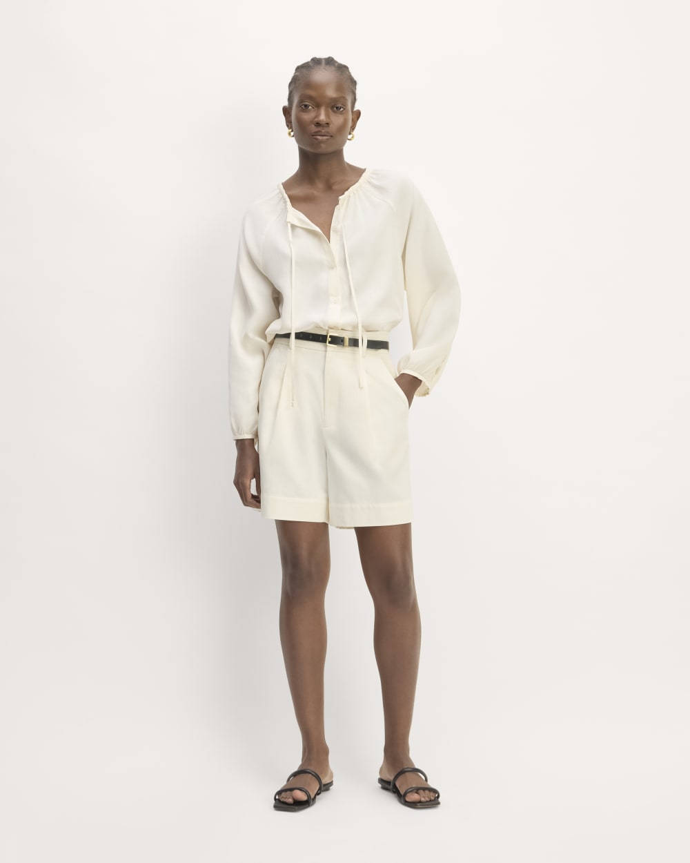 The Draper Short in Buttersmooth in Canvas — front view