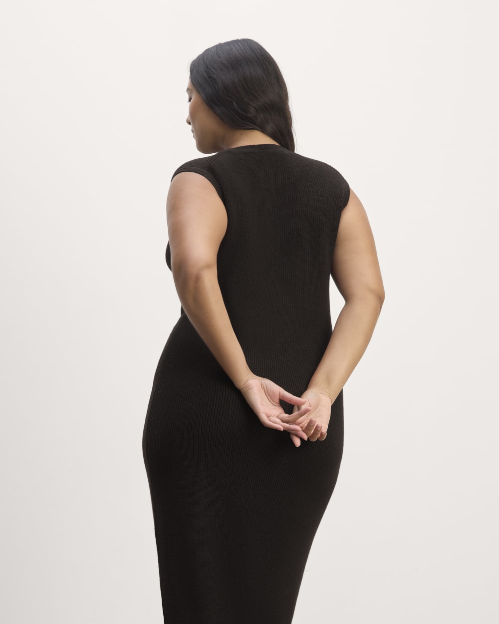 The Midi Dress in Everyday Cotton in Black — detail view