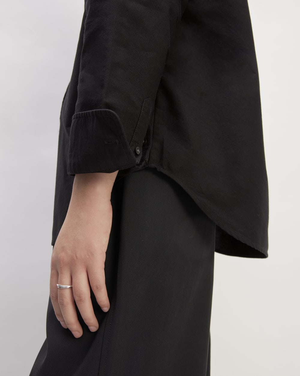 The Must-Have Oxford Shirt in Black — detail view