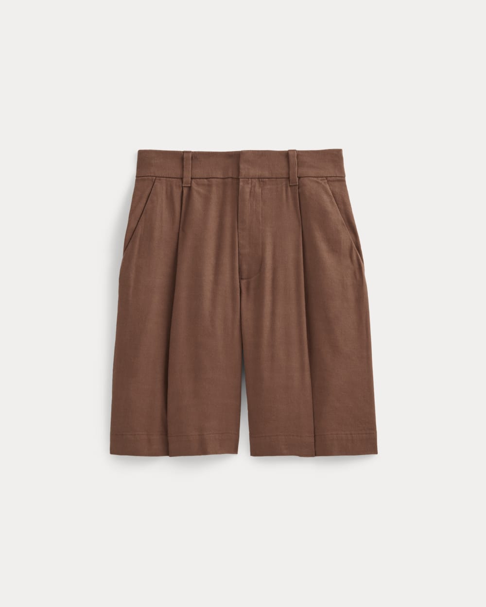 The Pleated Short in Stretch Linen in Cedarwood — alternate view