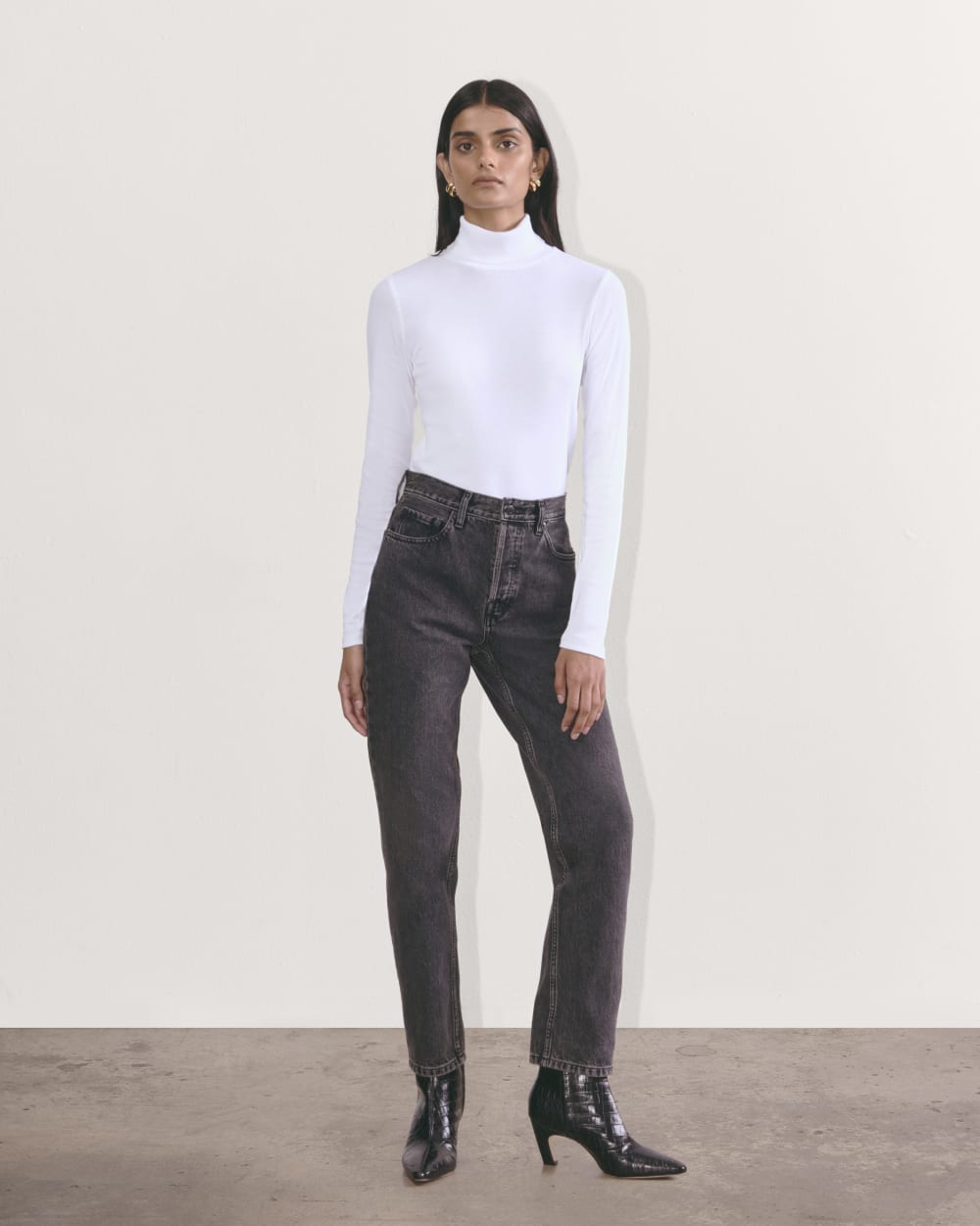 The Luxe Rib Turtleneck in White — detail view
