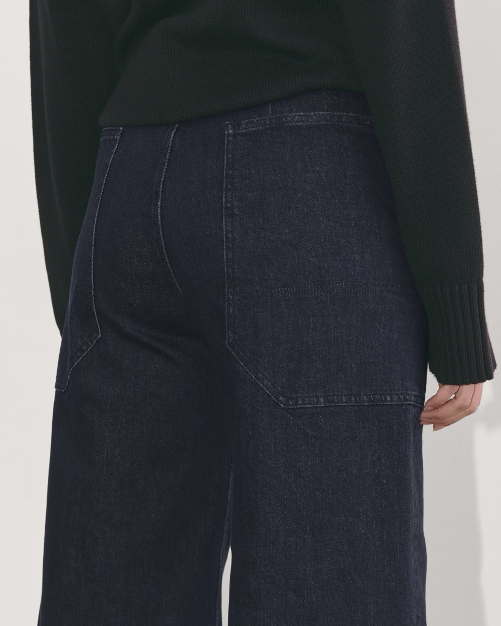 The Way-High® Gardener Jean in Deep Rinse — detail view