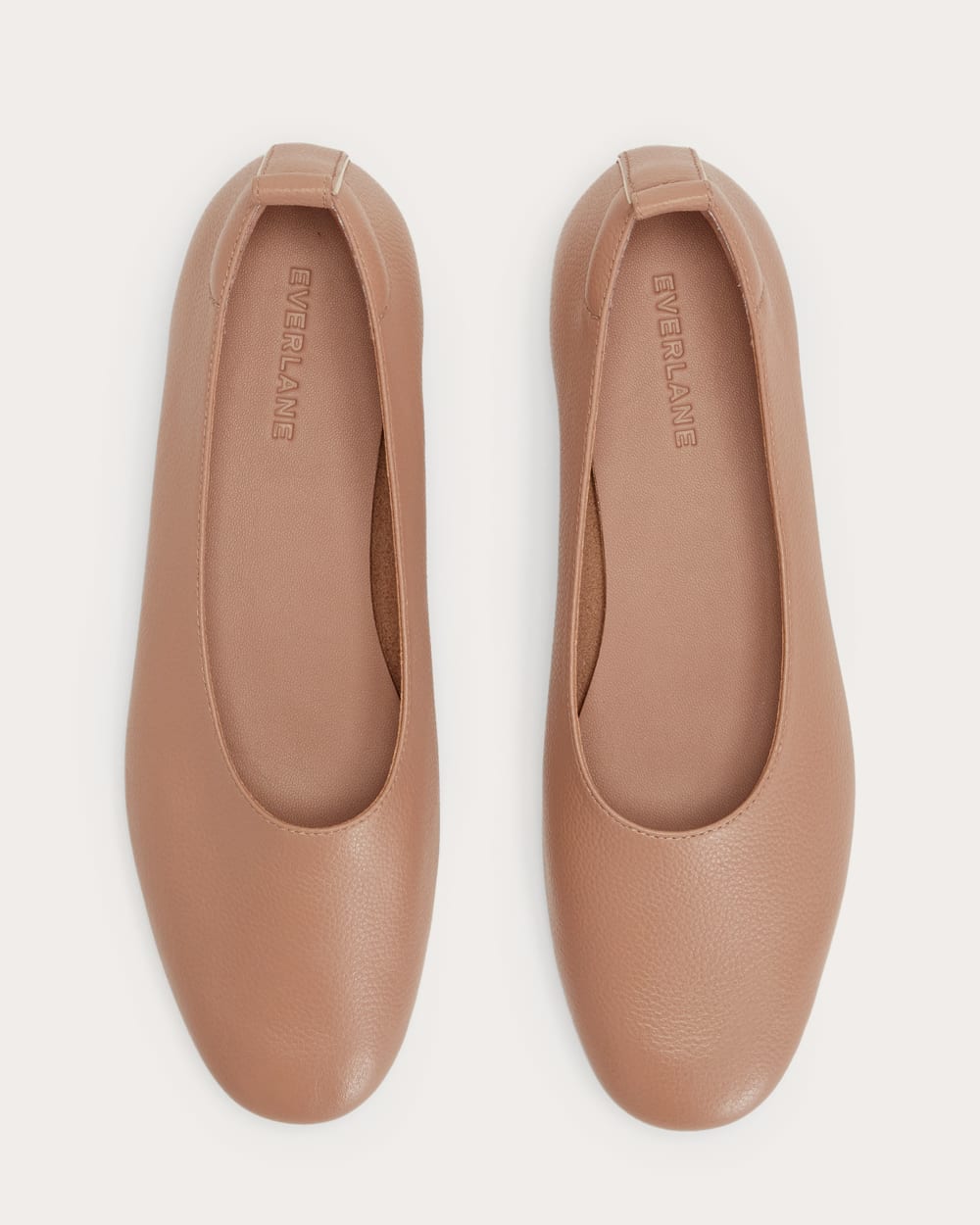 The Day Glove in Tan — detail view