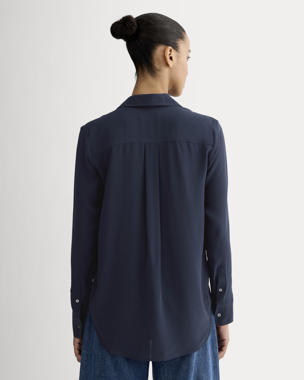 The Must-Have Shirt in Washable Silk in Navy — detail view