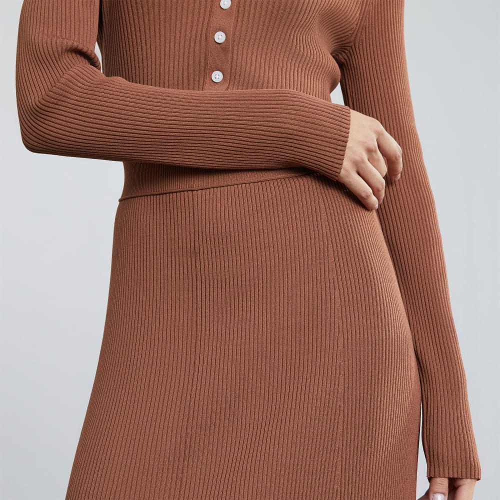 The Ribbed Knit Skirt in Cocoa Brown — detail view