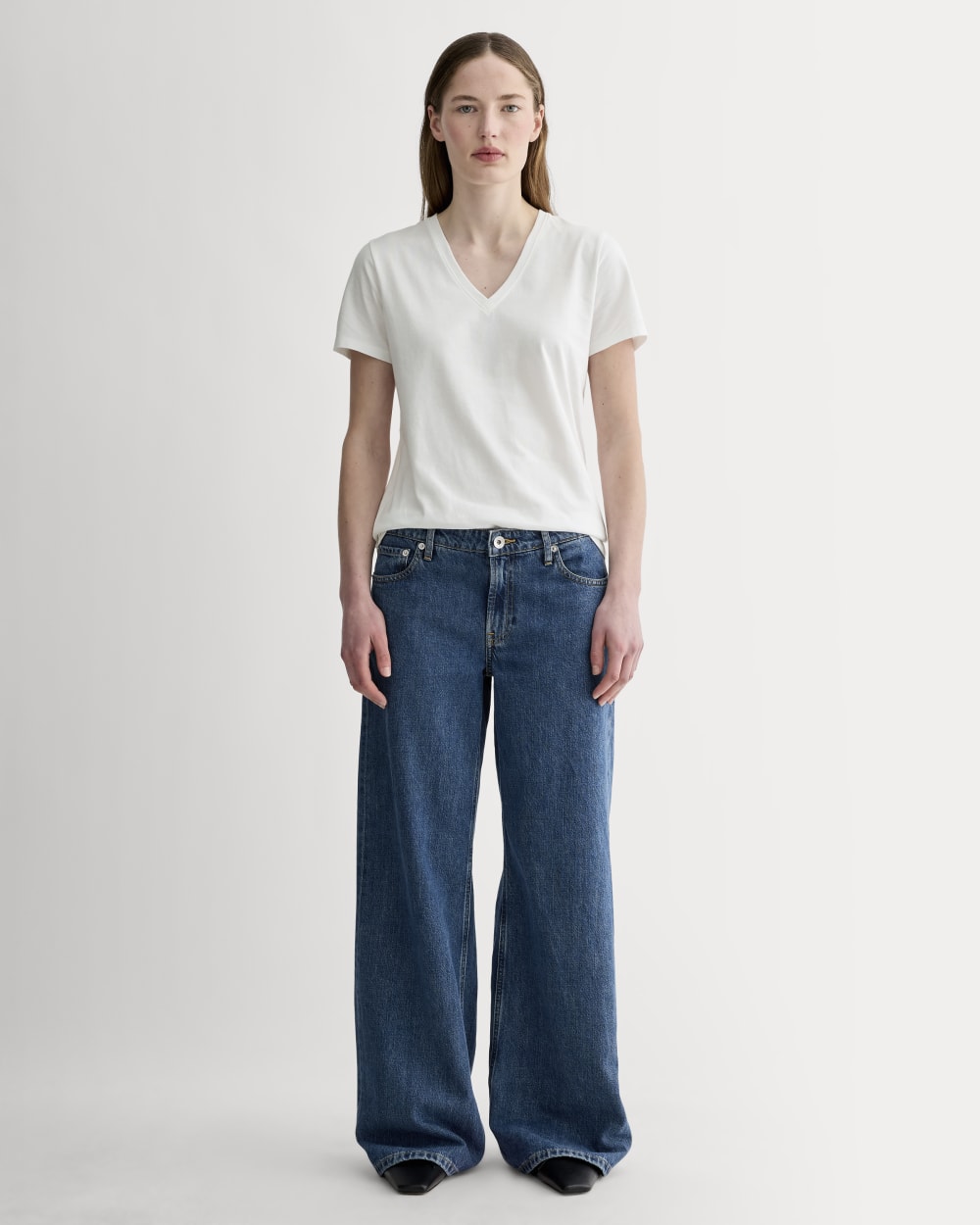 The Slim V-Neck Tee in Essential Cotton in White — detail view