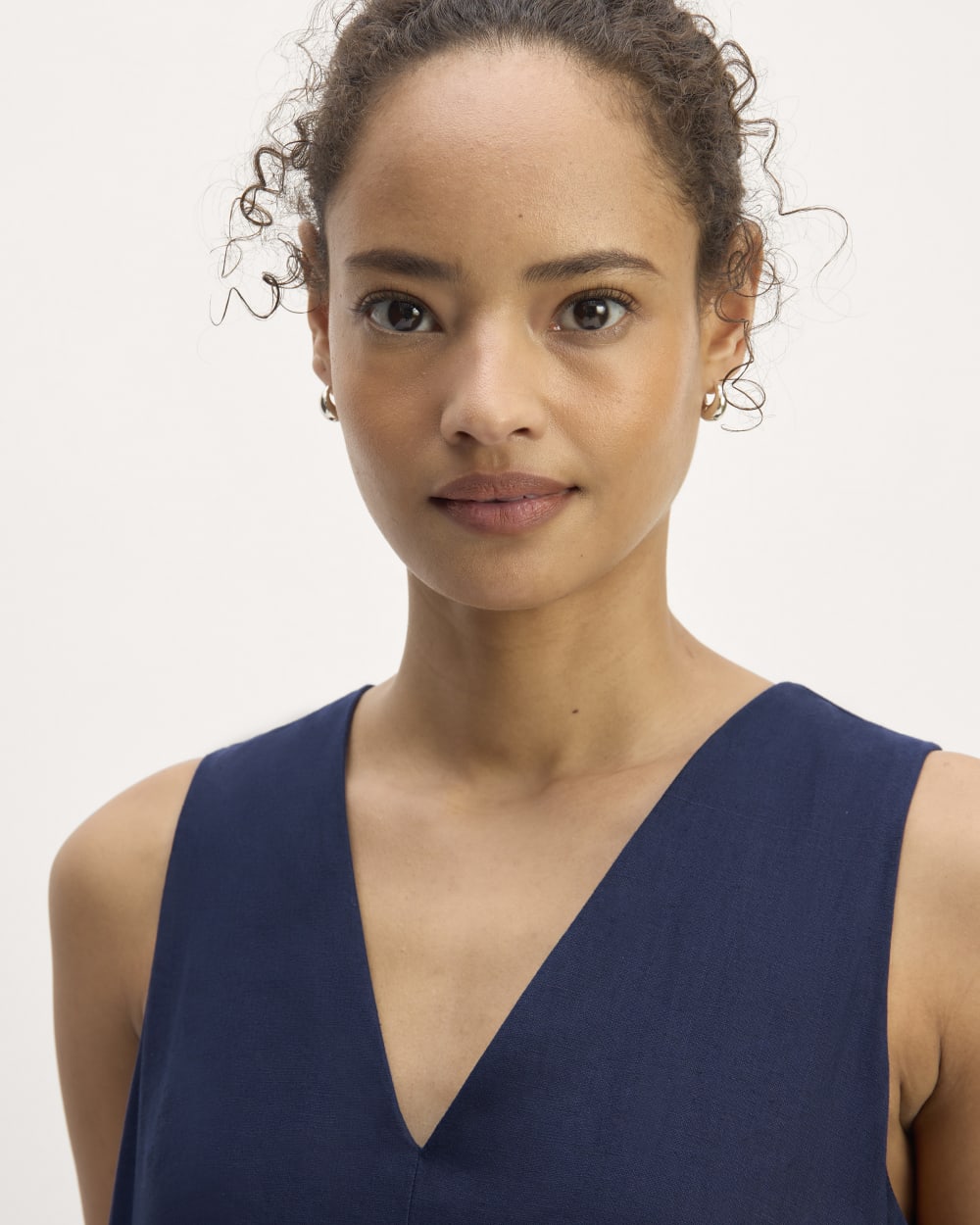 The Linen V-Neck Maxi Dress in Navy — detail view