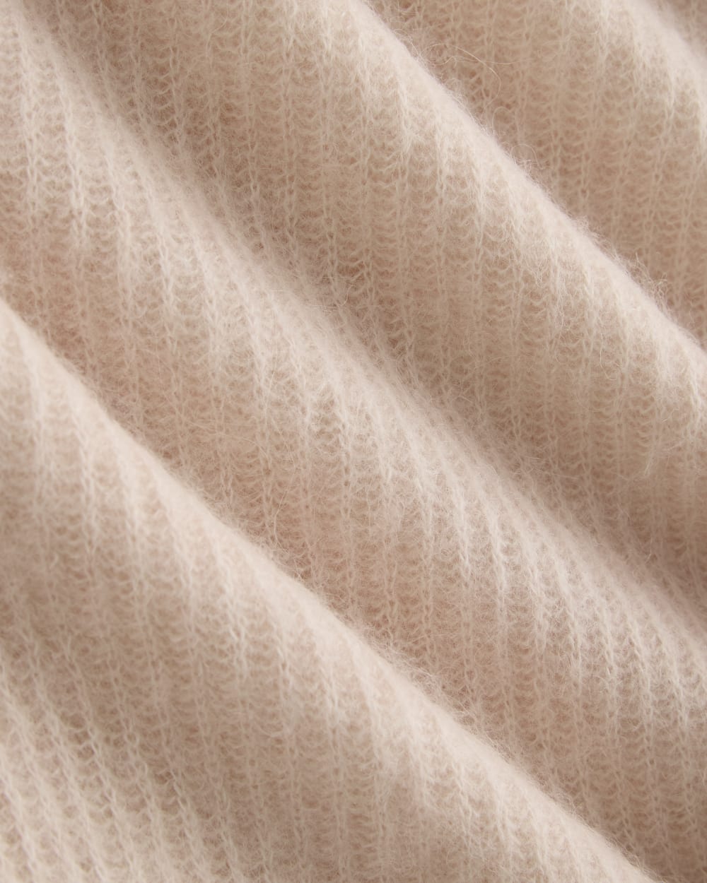The Cocoon Crew in Alpaca in Soft Rose — detail view