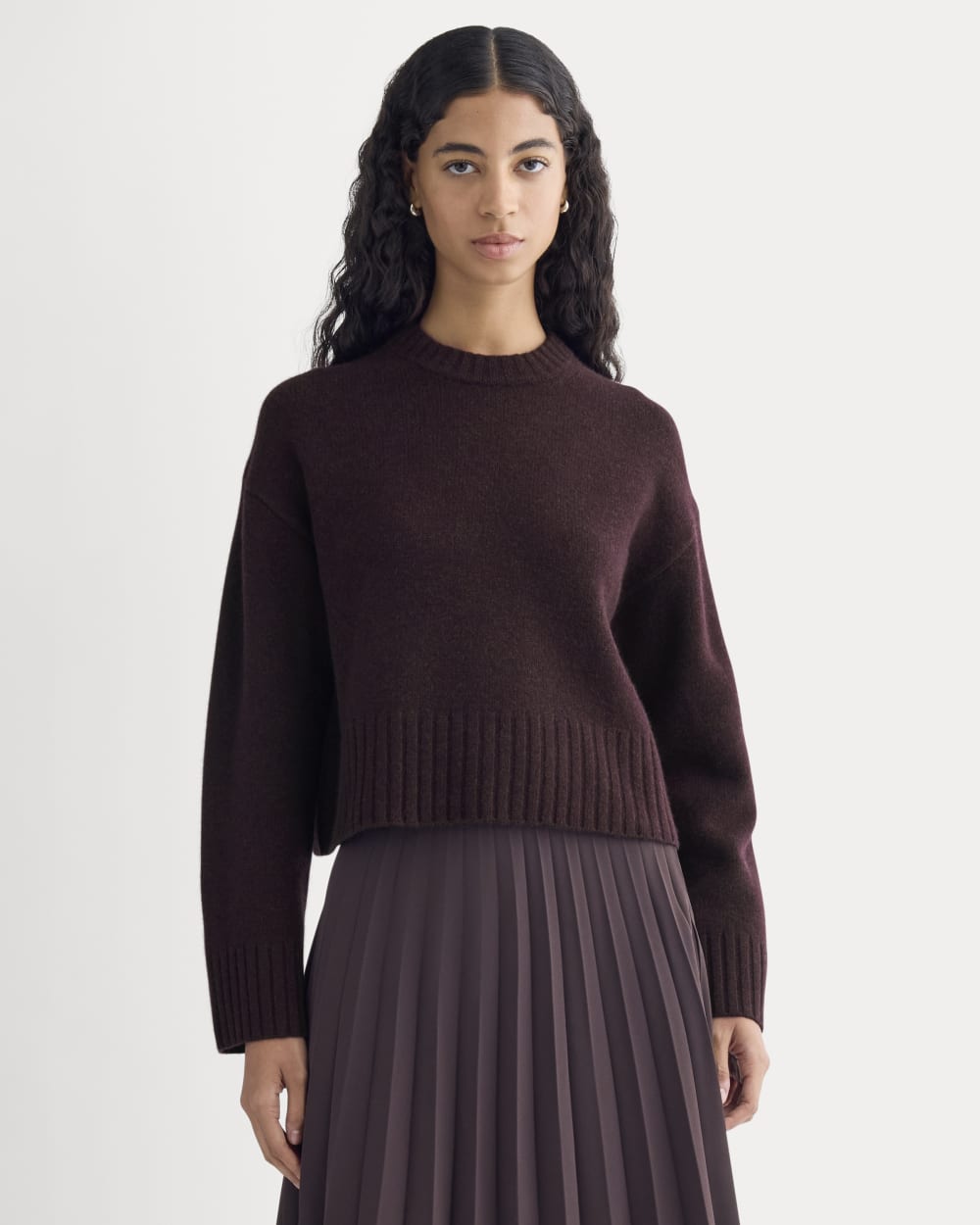 Cropped Boxy Crew in Luxe Merino in Heathered Winetasting — front view