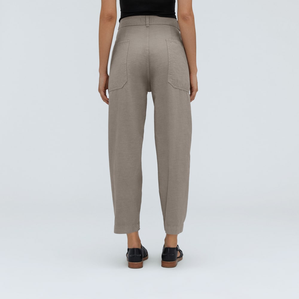 The Fatigue Barrel Pant in Clay — detail view