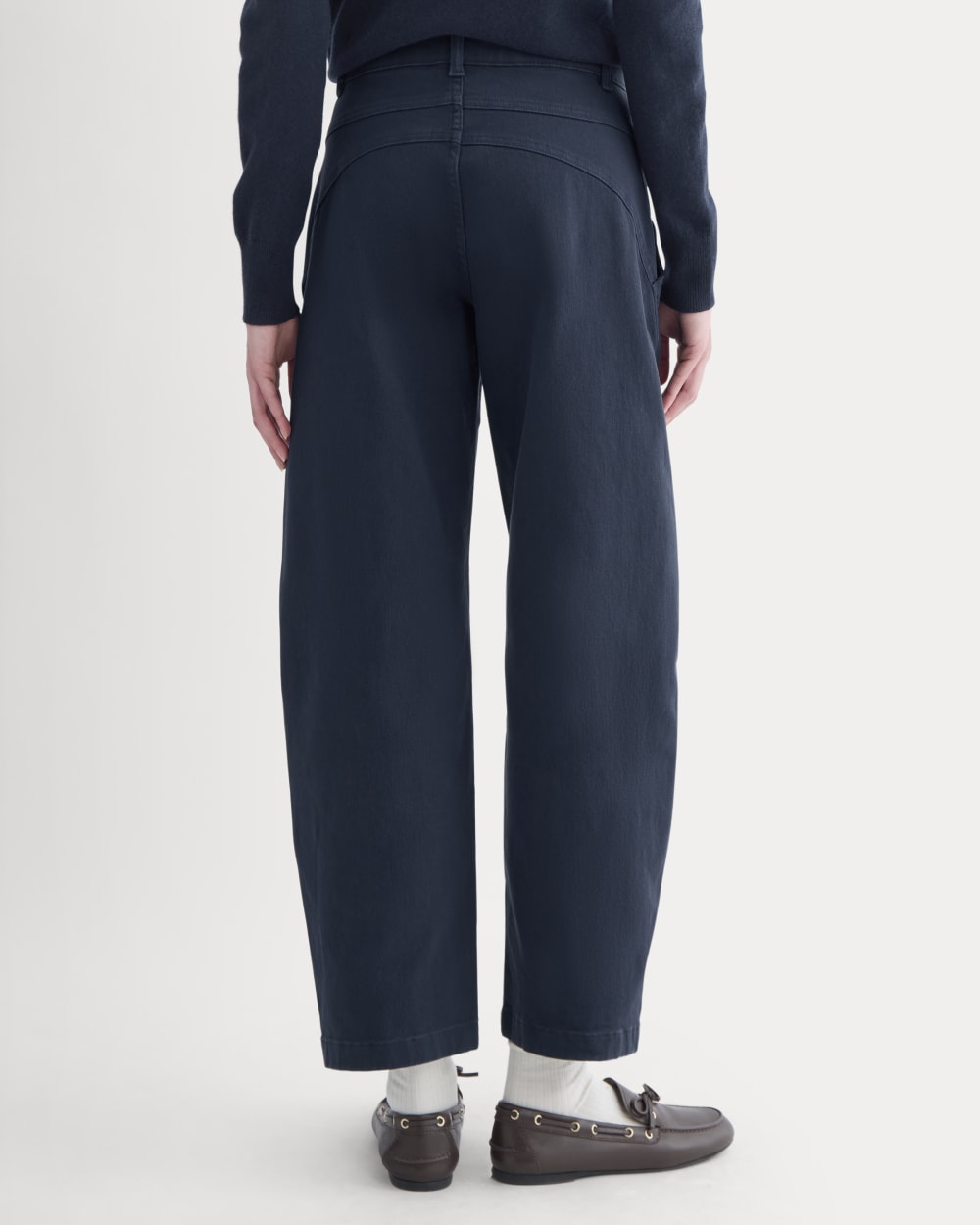 Double-Stitch Barrel Pant in Navy — detail view