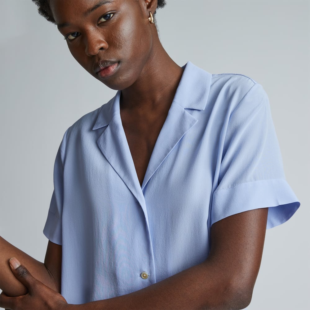 The Notch Shirt in Washable Silk in Periwinkle — detail view