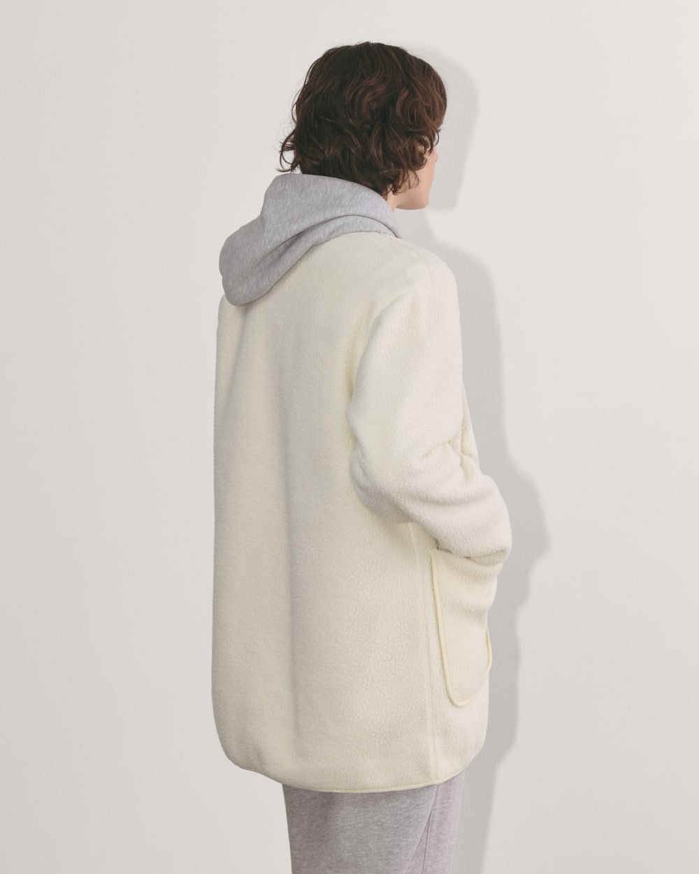 The Teddy Liner in Heathered Oat — detail view