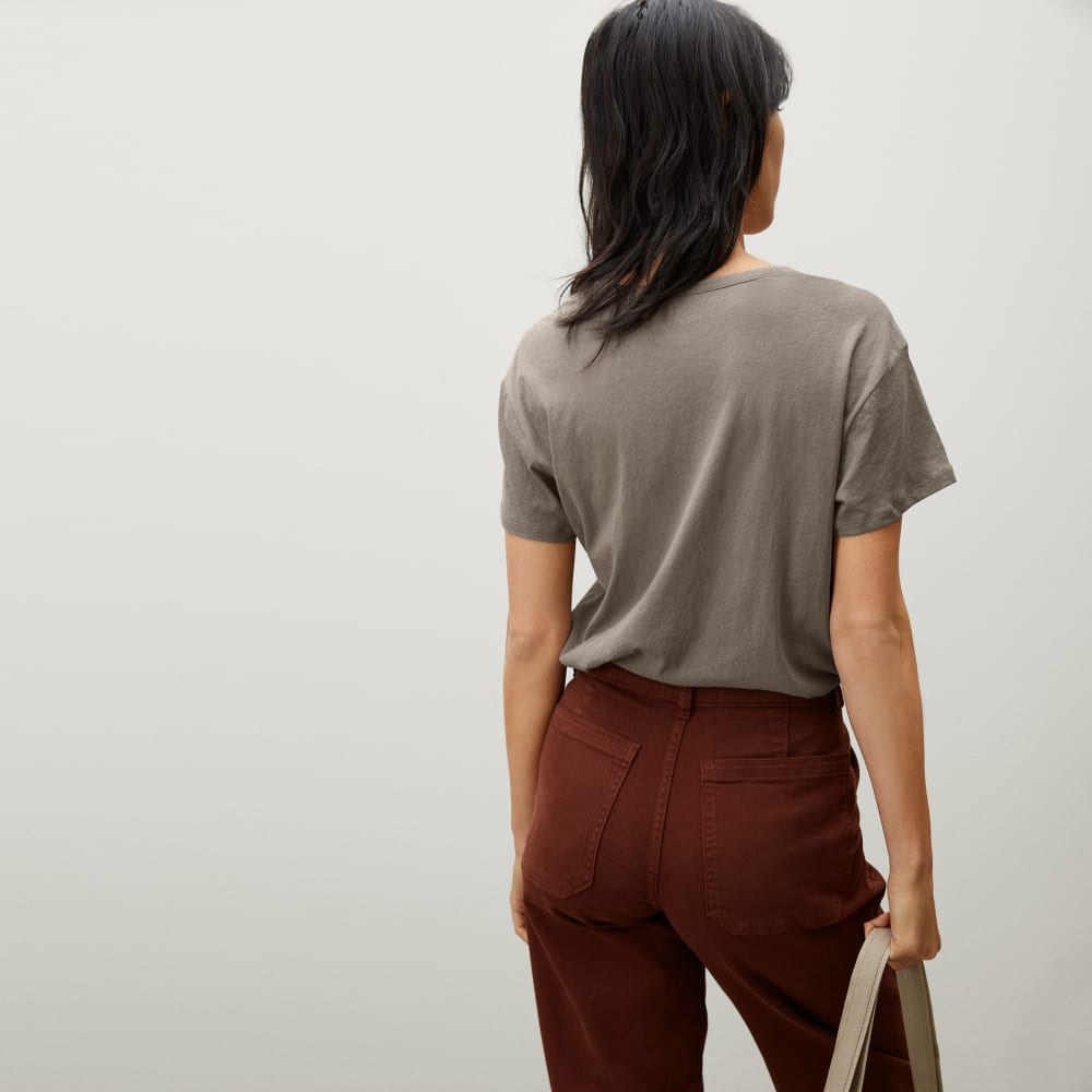 The Air Scoop-Neck Tee in Clay — detail view
