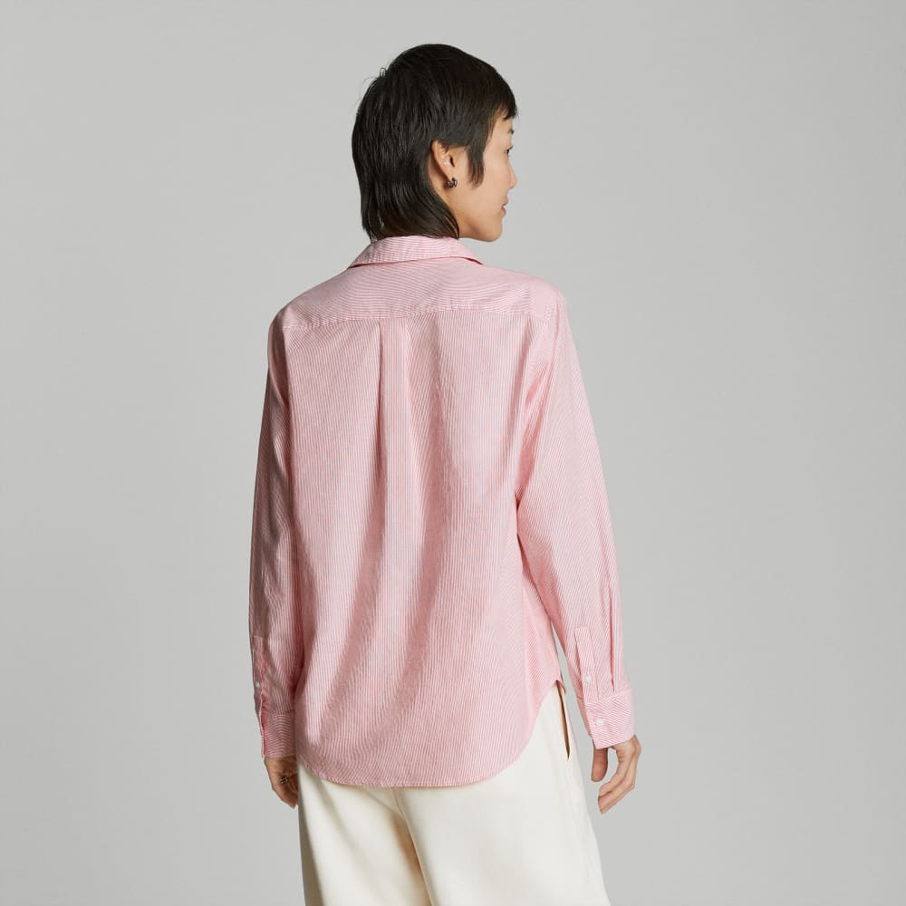 The Must-Have Shirt in Silky Cotton in Mandarin / White — detail view