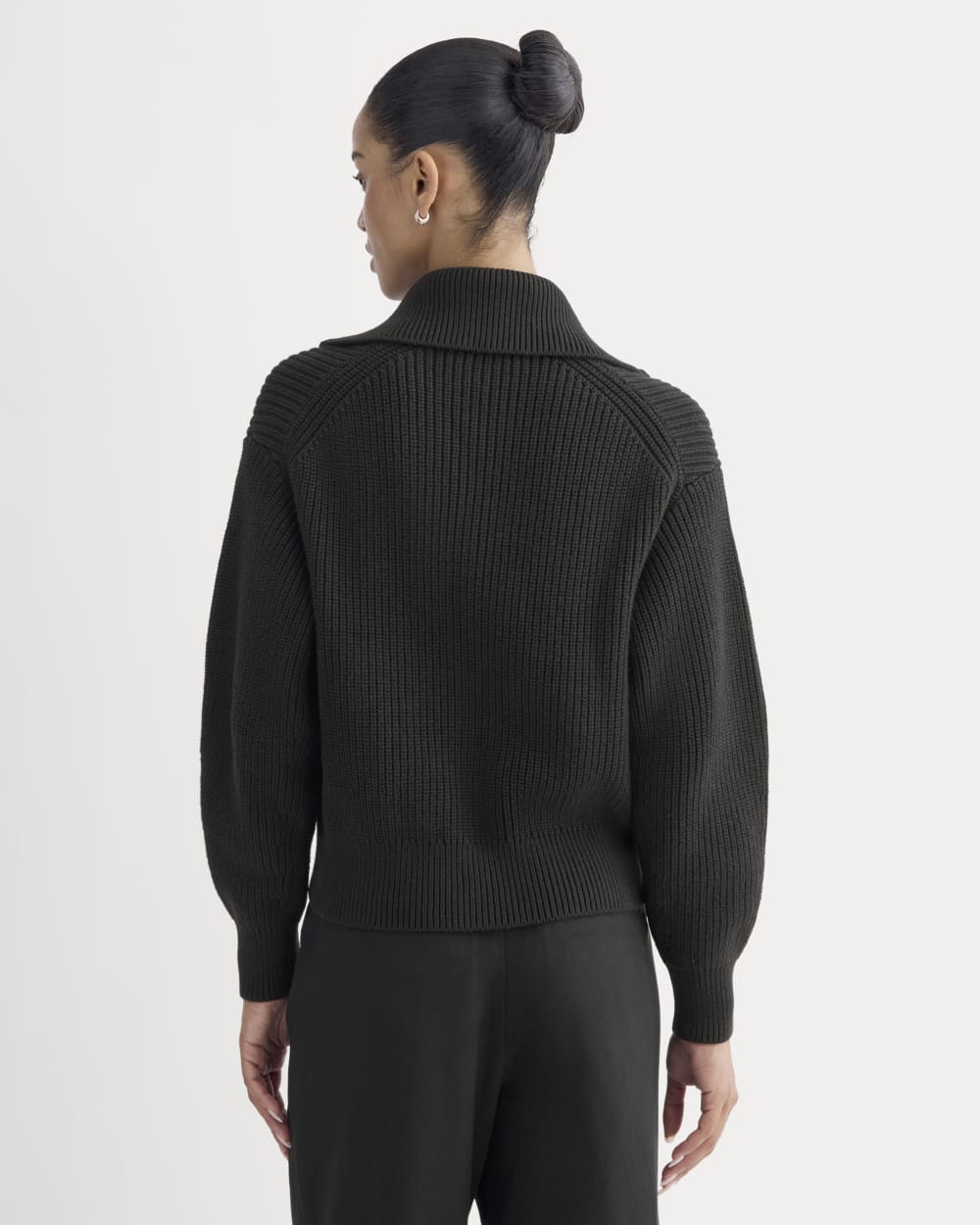 The Full-Zip Sweater in Everyday Cotton in Black — detail view