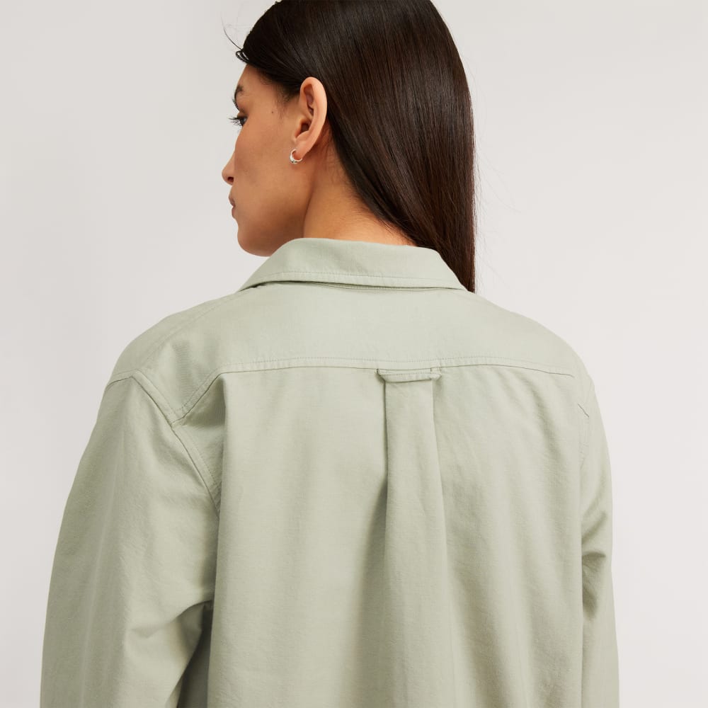 The Must-Have Oxford Shirt in Seagrass — detail view