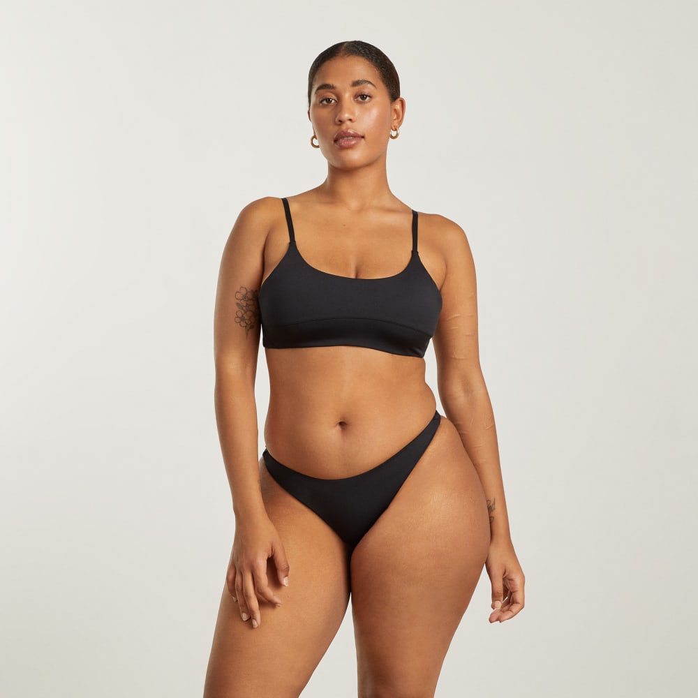 The Scoop-Neck Bikini Top in Black — detail view