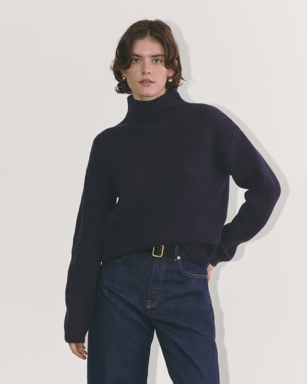 The Fisherman Turtleneck in Wool Cashmere in Navy — front view